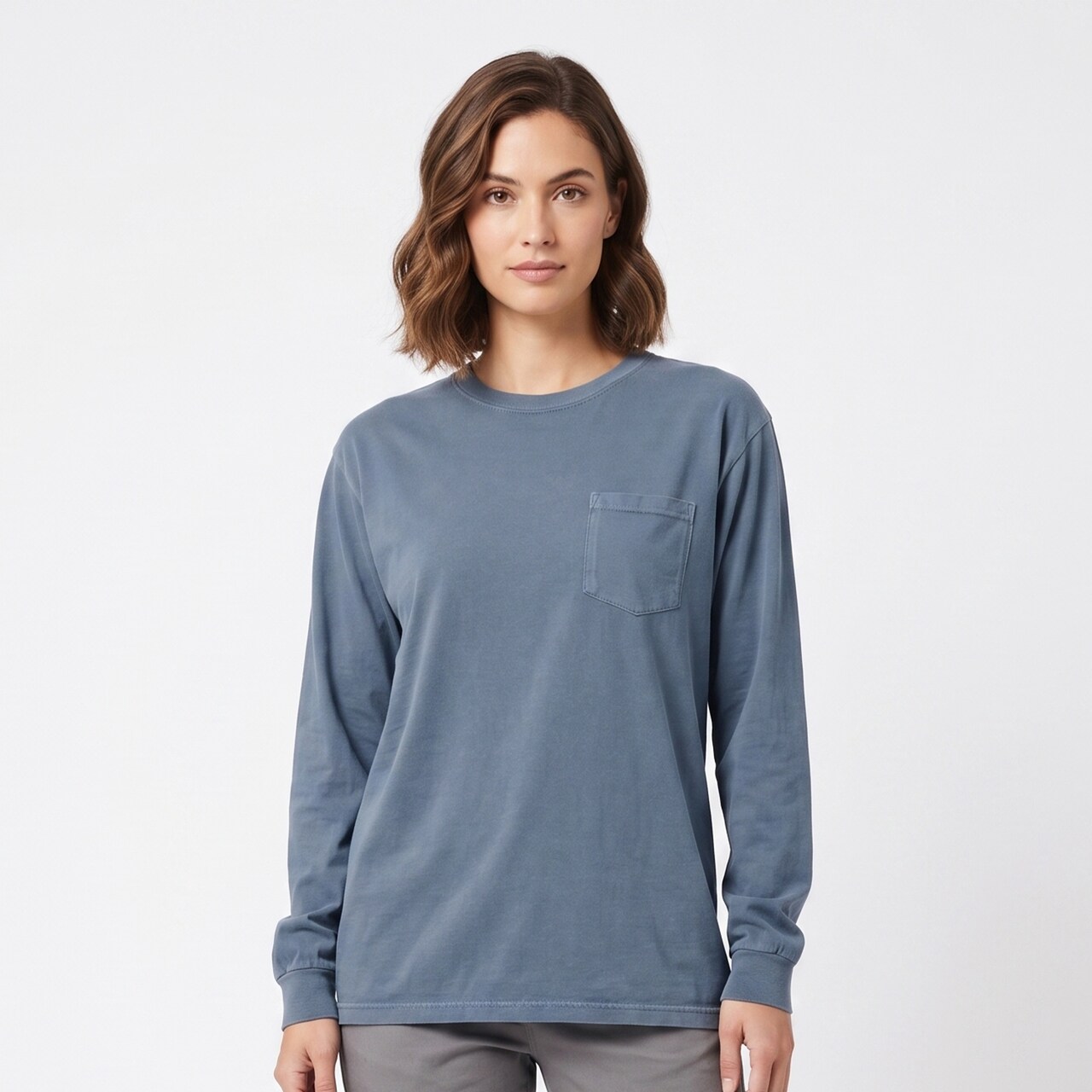 Comfort Colors Garment-Dyed Heavyweight Crewneck Long Sleeve Pocket T-Shirt